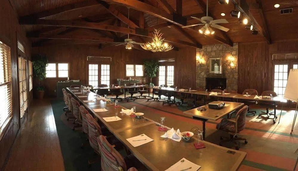 Inn On The River Glen Rose Exterior photo